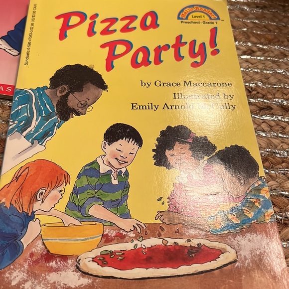 6 books mostly level 1 for kids 🙏🙏🙏 - Picture 9 of 12